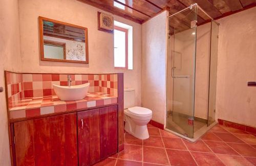 Anachal House | Heavens Munnar Lux Pool House Resort