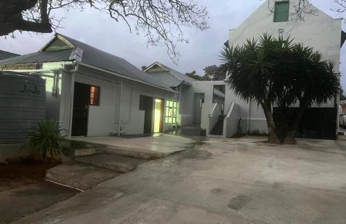 Uitenhage House | Heba Guest Lodge Two