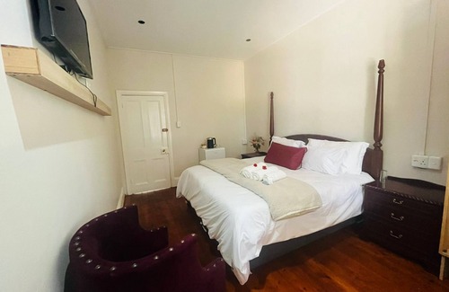 Uitenhage House | Budget-Friendly HEBA GUESTLODGE with Family Amenities