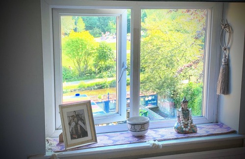 Wadsworth Apartment | Comfortable 4 Bedroom Townhouse in Hebden's Heart