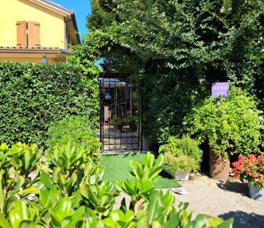 Misano Adriatico House | Beautiful Hebe Home Misano Adriatico with Ocean Views