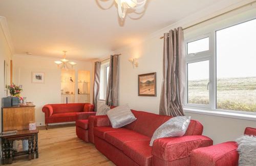 Hallin House | Hebridean View: Guest Rated 9/10, Pet and Child Friendly