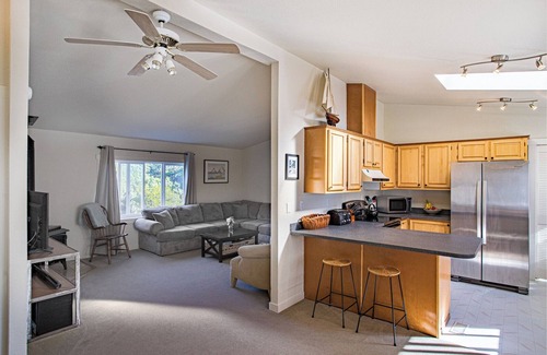 Florence House | Inviting Heceta Hideout, Steps from Beautiful Heceta Beach