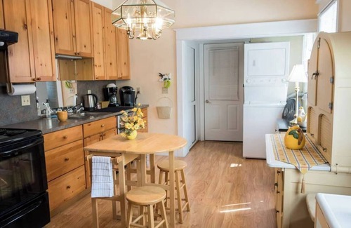 Town of Ledyard Apartment | Ideal Guest House for Family Gatherings with Ocean Views