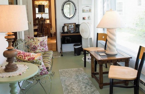 Town of Ledyard Apartment | Ideal Guest House for Family Gatherings with Ocean Views