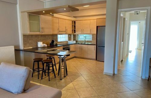 Spata-Artemida Apartment | Convenient Hector Apartment Near Airport with Dining Options