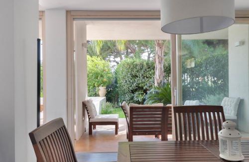 Mondello Apartment | Family-Friendly Escape at Hector's House by DomuSicily