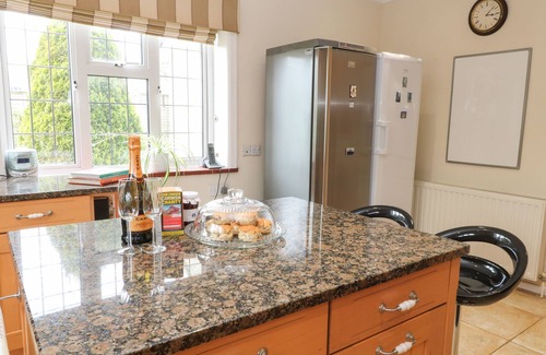 Clearbrook Cottage | HECTOR'S HOUSE: Pet-Friendly Cottage in Picturesque Yelverton