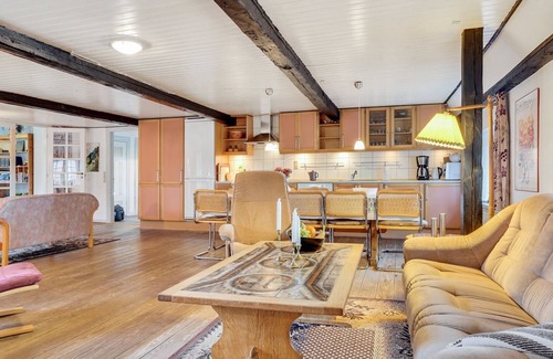 Bredebro House | Relax at Hedda - Oceanfront Escape with Spa & Kitchen