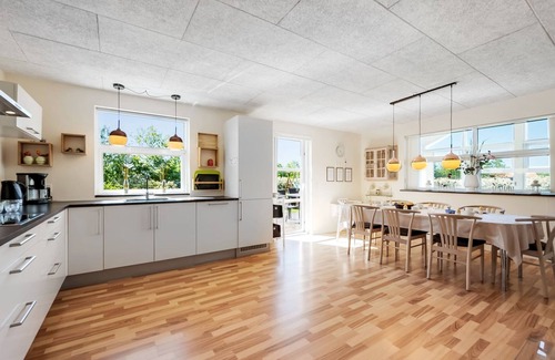 Skaven Strand House | Discover Hedevig: Oceanfront Retreat with Spa & Breakfast