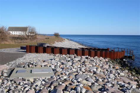 Gislov House | Hedmansgården: Pet-Friendly Retreat with Ocean View & Breakfast
