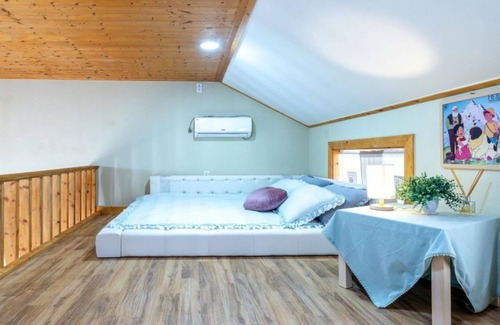 Hwagae House | Eco-Friendly Hedong Alphs DH Pension with Pool & Breakfast