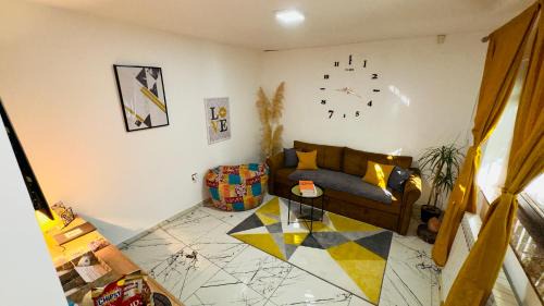 Sarajevo Apartment | Oceanfront Hedonist Spa Apartment with Hot Tub & 10/10 Rating