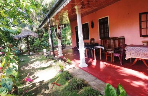 Medadumbara House | Heeloya mount view garden