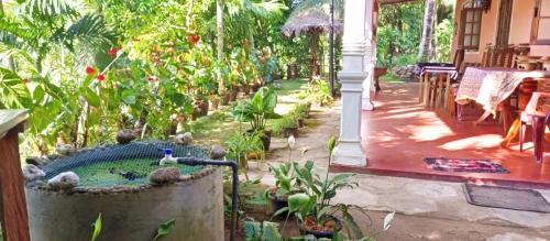 Medadumbara House | Heeloya mount view garden