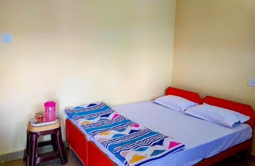 Narainkoti Bed & Breakfast | Cozy Heera Bed & Breakfast: Pet and Child Friendly Retreat
