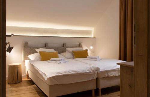 Zsambek House | Family-Friendly Stay at Hegyalja Étterem és Panzió