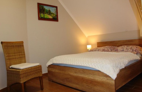 Sotony Bed & Breakfast | Hegylánc Fogadó: Guest Rated 9/10 with Family-Friendly Amenities