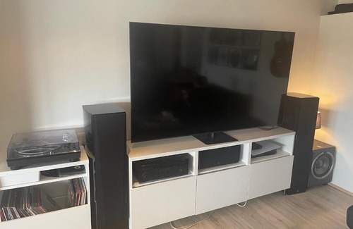 Hveragerdi Apartment | Heiðarbrún: Pet-Friendly Retreat with Pool & Hot Tub