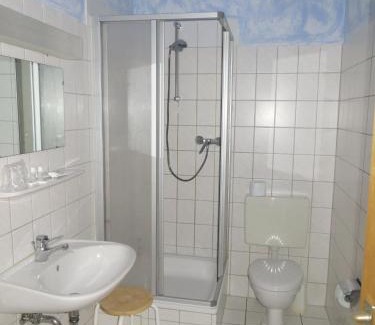 Letzlingen Hotel | Pet-Friendly Retreat at Heidehotel Letzlingen with Breakfast