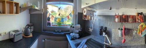 Wuppertal Apartment | Inviting HEIDEAWAY: 2BR Oceanfront with Free Parking