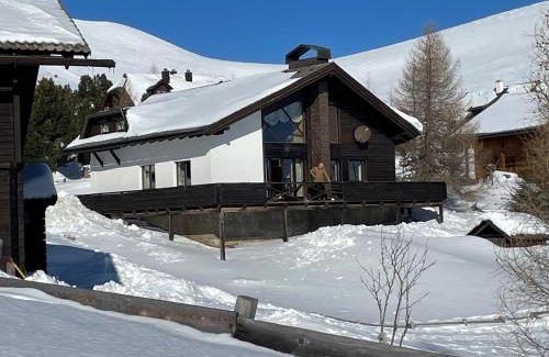 Falkert Ski Chalet | Heidi-Alm Lodge: Family-Friendly Retreat with Top Reviews