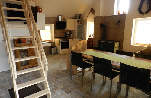 Friedeburg Apartment | Heidihaus: Nature Retreat with Pool & Pet-Friendly Awaits