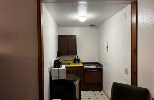 Ilwaco Hotel | Welcoming Heidis Inn Ilwaco with Family-Friendly Amenities