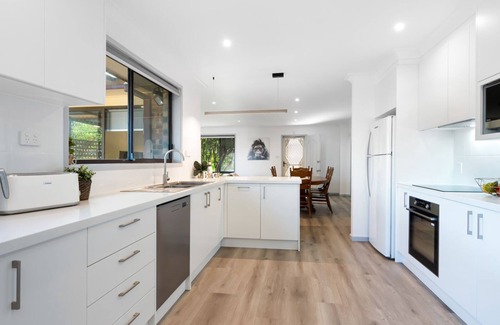 Kiama Heights House | Heights Hideaway - Scenic Coastal Retreat with Pool Access