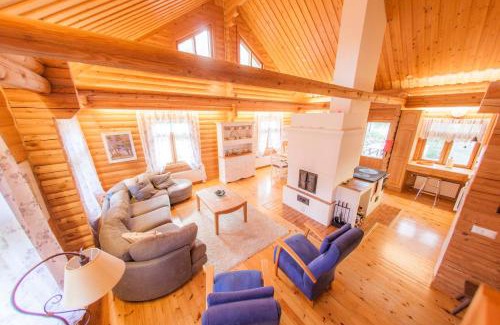 Jaala Cabin | Family-Friendly Retreat at Heinähattu - Rated 9.4/10
