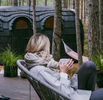 Elbiku House | Heiniku Home: 4-Star Retreat with Pet-Friendly Amenities