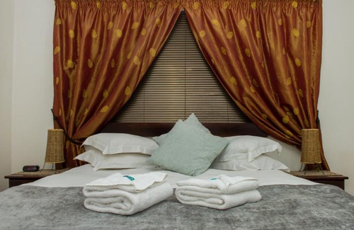 Trawal House | Welcoming Helderzicht Self-Catering with Family-Friendly Amenities