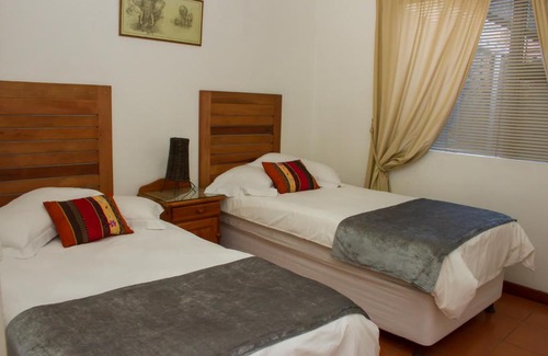 Trawal House | Welcoming Helderzicht Self-Catering with Family-Friendly Amenities