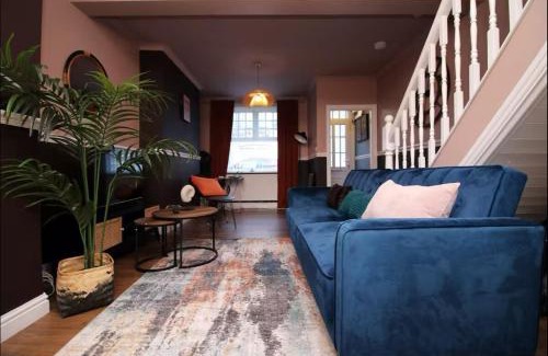 Abertillery House | Helen's 3-Bedroom House in Abertillery