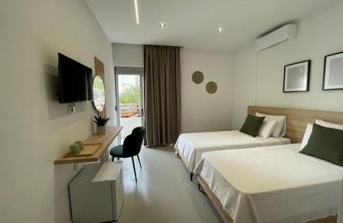 Sarande Hotel | Experience Helen's Seaside Resort - Rated 9.7/10 by Guests