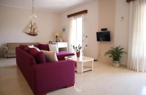 Argostoli Town Apartment | Inviting Helena Apartment in Argostoli - Pet Friendly Stay