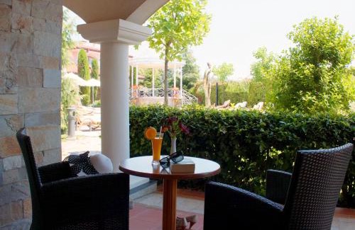 Sunny Beach Villa | Elegant Helena VIP Villas & Suites with Private Beach Access