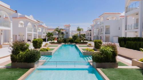 Quesada Apartment | Exclusive Helgafell Courtyard Suite with Pool Access