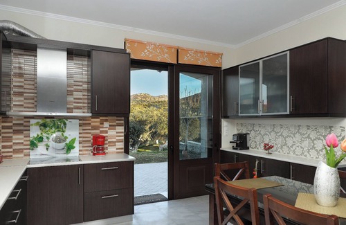 Varipetron Villa | Heliopetra Lux Villa with private Pool