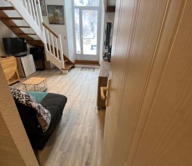 Bareges Apartment | Relax at Helios 105: Free WiFi and Inviting Terrace