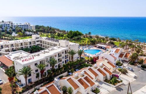 Chlorakas Hotel | Oceanfront Helios Bay Hotel and Suites with Pool & Breakfast