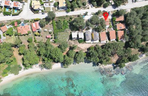 Skala Rachoniou Villa | Family-Friendly Helios Villa with Oceanfront Views