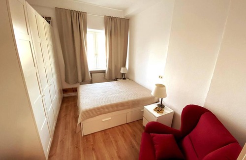 Nordstadt Apartment | Cozy 3-Room Apartment Near University with Family & Pet Options