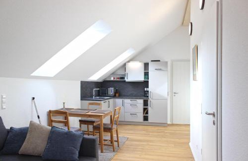 Aich Apartment | Helle Neubau-Dachgeschoss-Wohnung im grünen - Tolle Lage