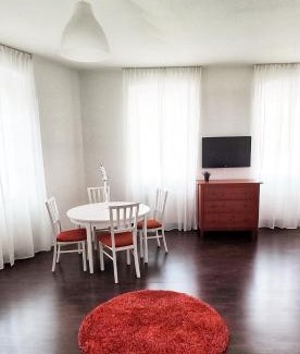 Liesing Apartment | Cozy Two-Room Apartment in Vibrant Neighborhood