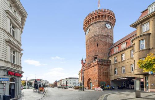 Cottbus Apartment | Helles & Charmantes Dachgeschossapartment in der Fußgängerzone