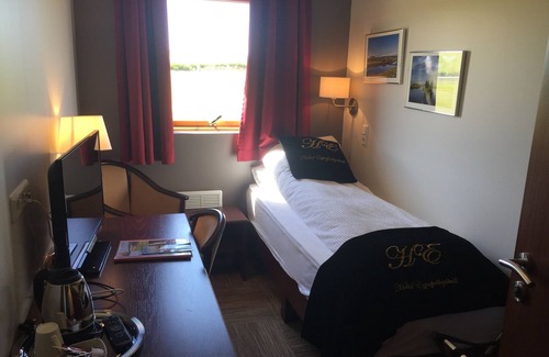 Hvolsvollur Hotel | Escape to Hellishólar Hótel Eyjafjallajökull with Spa & Dining