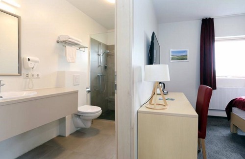 Hvolsvollur Hotel | Escape to Hellishólar Hótel Eyjafjallajökull with Spa & Dining