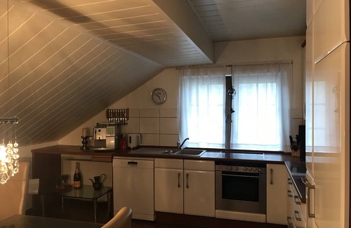 Hirten Apartment | Discover the Beautiful Eifel: Guest Rated 9/10 with Kitchen