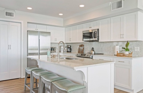 South Ponte Vedra Beach House | Hello Beach! 4 Bedroom + Loft Oceanfront with Large Deck - Stā Vacation Rentals